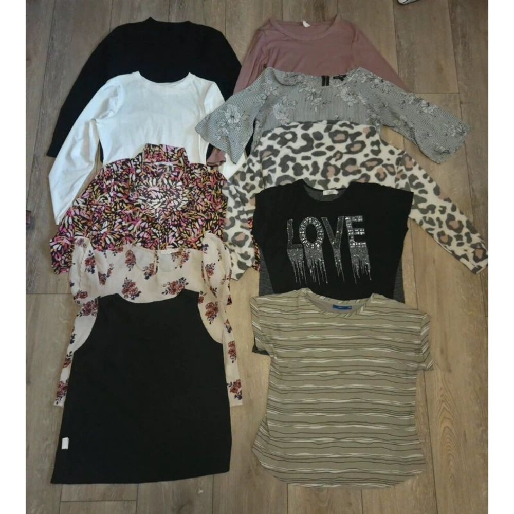 Blouses size L lot